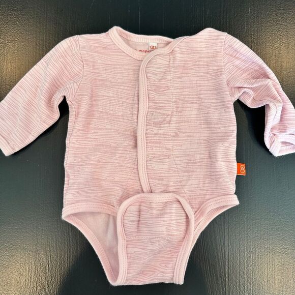 Baby Girl Magnificent Baby Pink Magnetic Closure Wood Pattern Print One Piece 3M - Picture 1 of 4